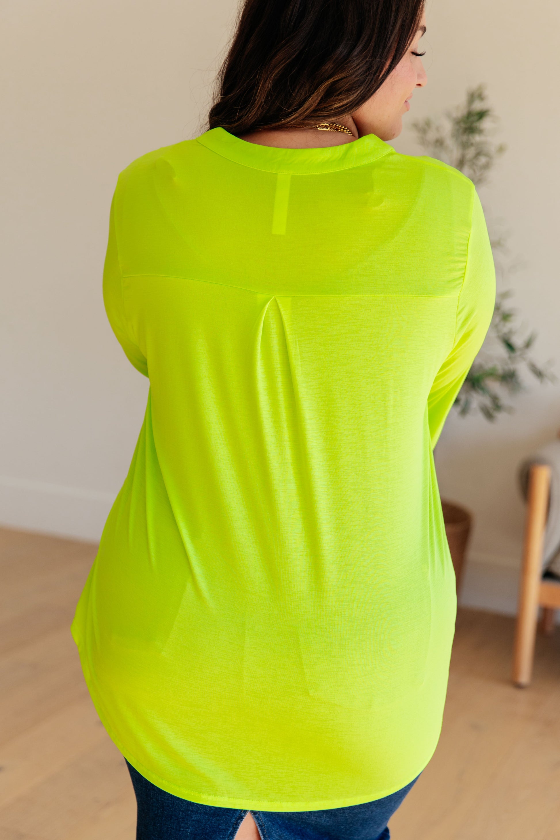 Lizzy Top in Neon Green - Womens